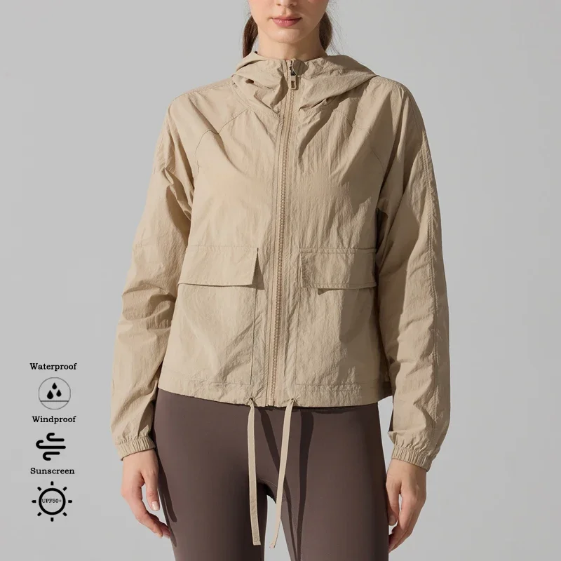 سترة مطر خفيفة الوزن للنساء من - مراجعة Running Gear Rain وسعره