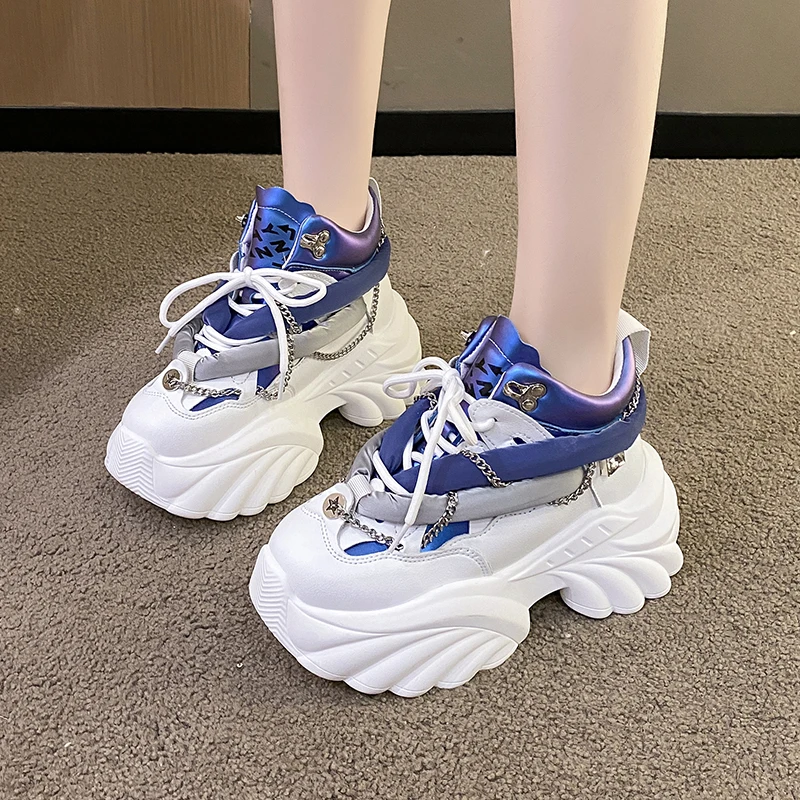 جميل Kawaii النساء أحذية رياضي - مراجعة Running Gear Woman وسعره